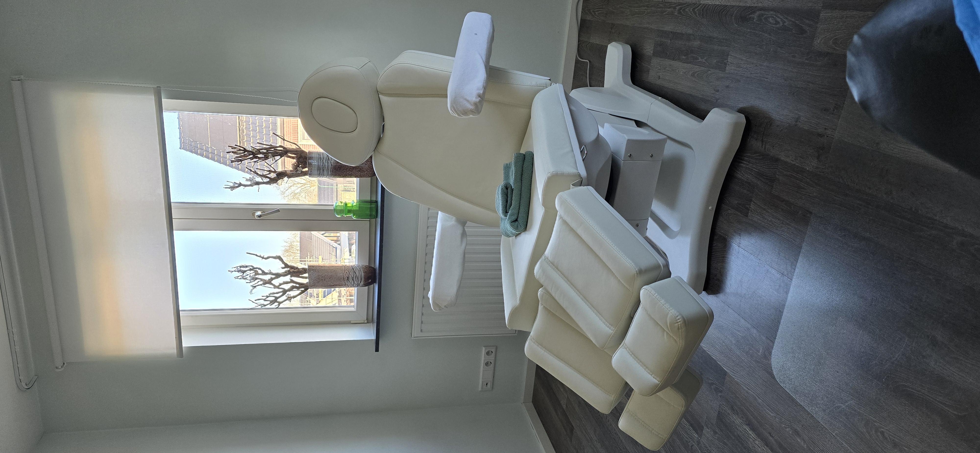 Comfortabele behandelstoel in de praktijk